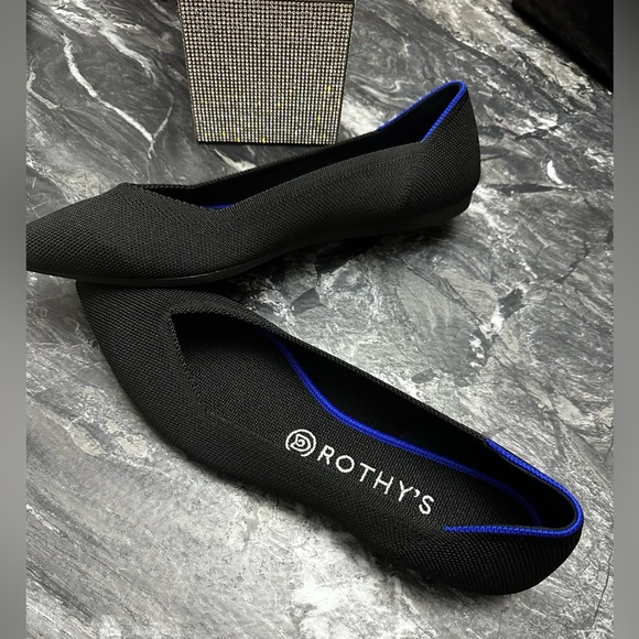 Brand New 🖤 Rothy’s The Point Classic Black Solid - Size 9.5 - Picture 3 of 13
